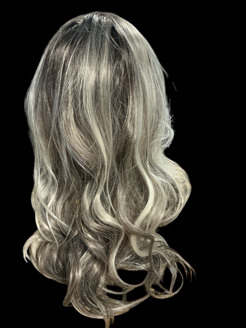 Infinite Tresses. Blonde Silver Long Wavy Women’s Hair Wig
